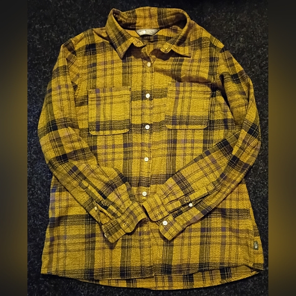 The North Face Tops - The North Face Flannel Plaid Top XL Somewhat Fitted, Tailored